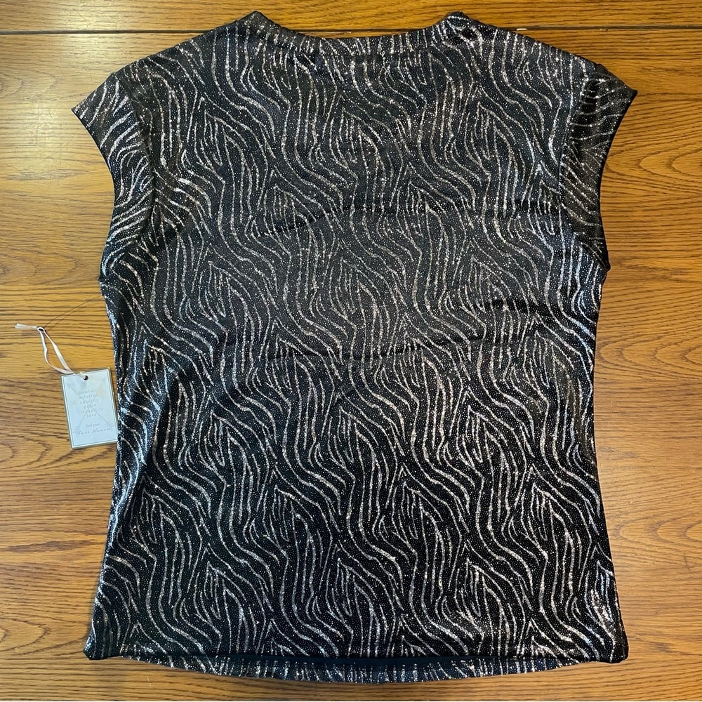 3for$5, NWT Fair Haven Women’s Black And Gold Sleeveless Blouse Size S - Picture 2 of 9